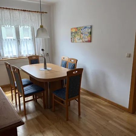 Апартаменты Altes Ruesthaus Ilz
